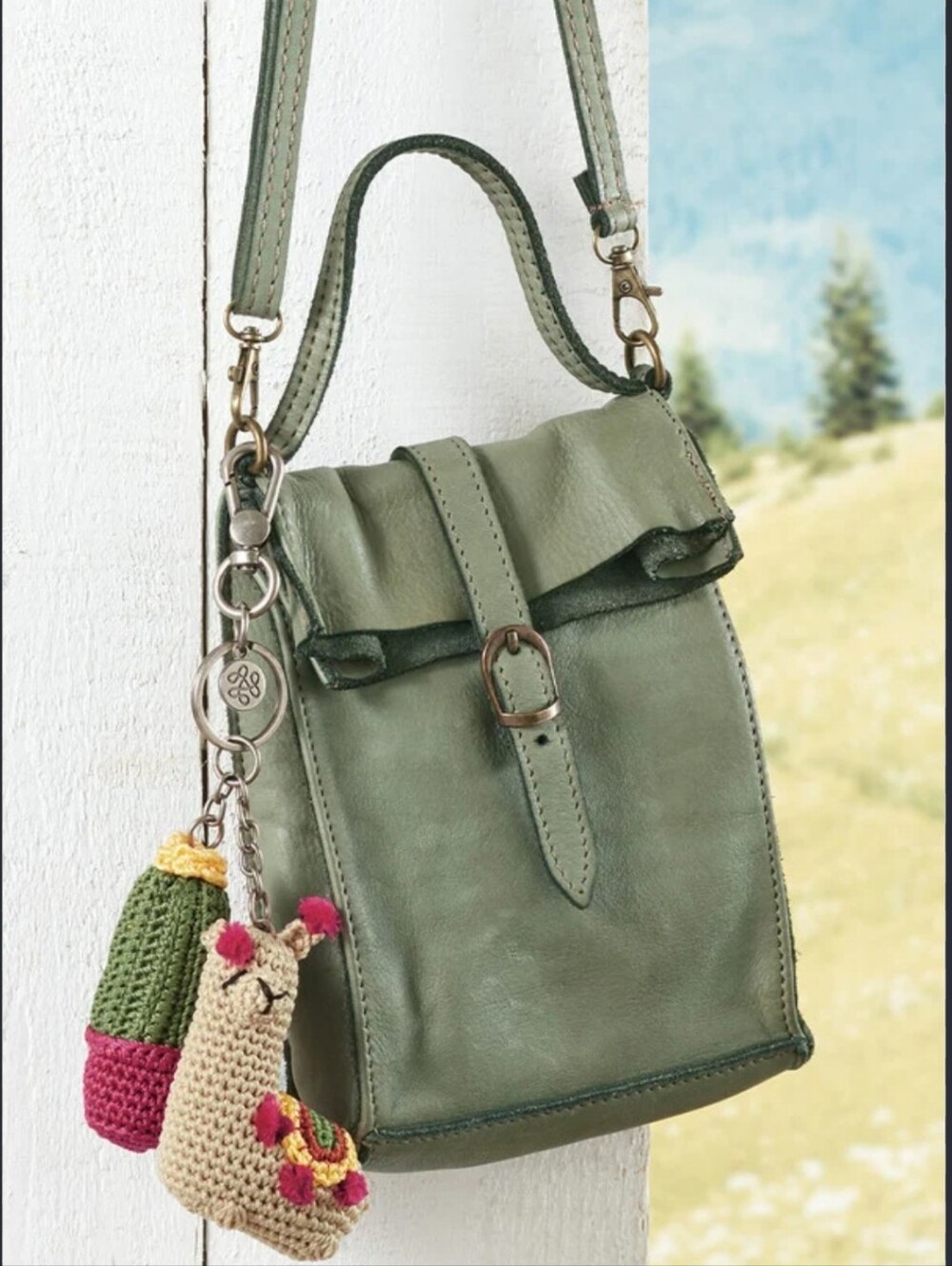 Coldwater Creek Leather Just Right Buckle Crossbody Made In Italy